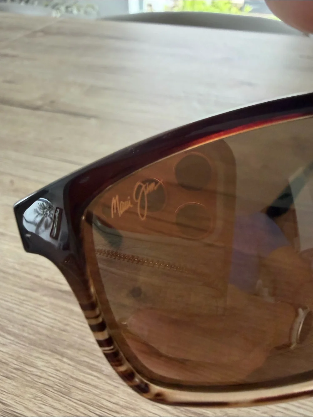 Maui Jim ONSHORE Chocolate Fade POLARIZED HCL Bronze Lens Sunglass H798-01
